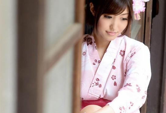 最美女优图片2019：长得超级漂亮的av排行