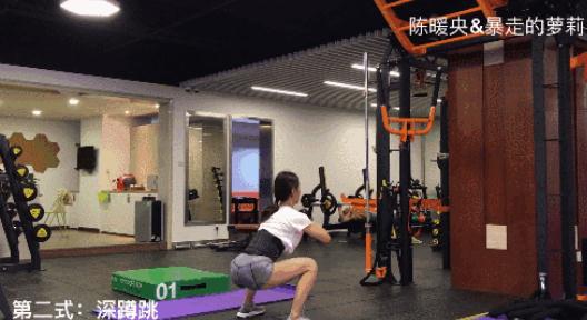 女人深蹲1个月后案例：这身材这翘臀（图片展示）