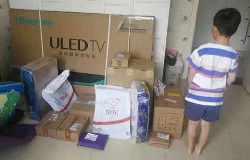 熊孩子清空购物车什么情况：霸气的孩子令妈妈很开心