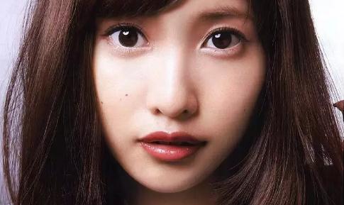 有痣的日本艺人图片：日本美女艺人有痣