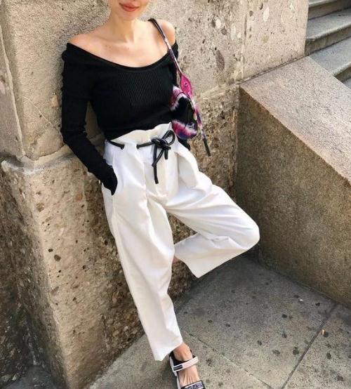 2019早秋纸袋裤火了：纸袋裤显高显瘦穿搭示范