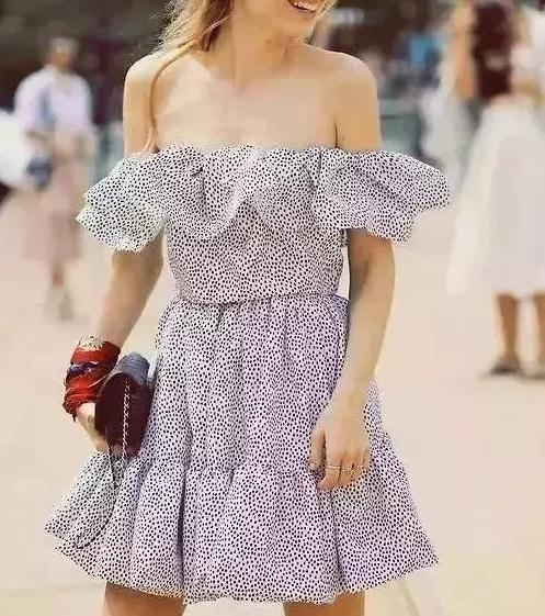 女神时髦一字领搭配：气质又清凉且还有点小性感