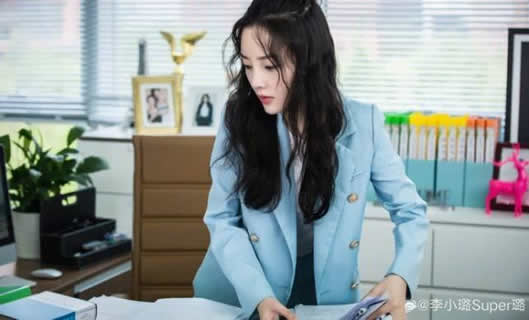 李小璐关注薛之谦怎么回事：原因详情是什么