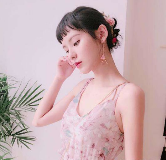 张予曦个人资料简介,张予曦图片写真