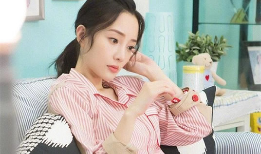 李小璐给甜馨改名怎么回事：改名是真的吗详情揭晓