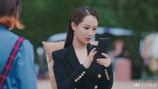 杨紫总裁造型怎么回事:杨紫一个霸道女总裁到底啥样? 杨紫总裁造型怎么回事:杨紫一个霸道女总裁到底啥样?