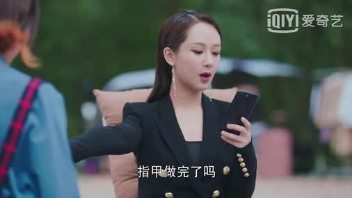 杨紫总裁造型怎么回事:杨紫一个霸道女总裁到底啥样? 杨紫总裁造型怎么回事:杨紫一个霸道女总裁到底啥样?