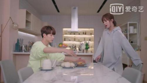 杨紫新剧10集换了26个造型