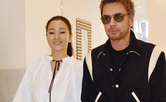 巩俐亮相威尼斯详情及原因:巩俐老公资料简介了解下 巩俐亮相威尼斯详情及原因:巩俐老公资料简介了解下