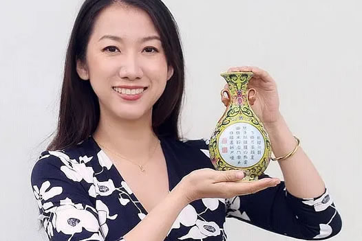 乾隆花瓶1磅卖出：鉴定后变8万英镑（不识货亏大了）