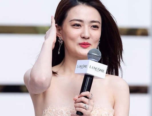 徐璐八卦个人资料简介:与男友交往一年却只能拥抱 徐璐八卦个人资料简介:与男友交往一年却只能拥抱