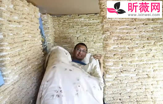 准奶爸用泡面盖房怎么回事：泡面房子什么样子的