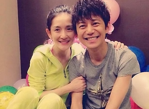 谢娜否认与何炅关系破裂：揭事件始末详情及真相