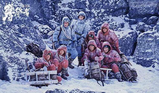 吴京叫章子怡胖妞什么情况：画面还原现场逗趣一幕