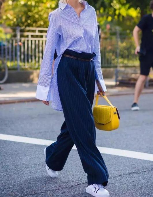 衬衫时髦穿搭：显瘦且青春有活力