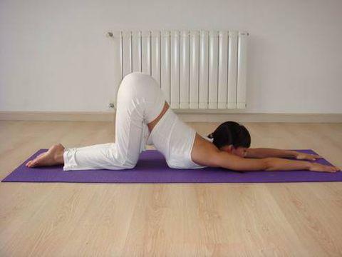 床上减肥运动图解：瘦腰瘦腿促睡眠（精选动作）