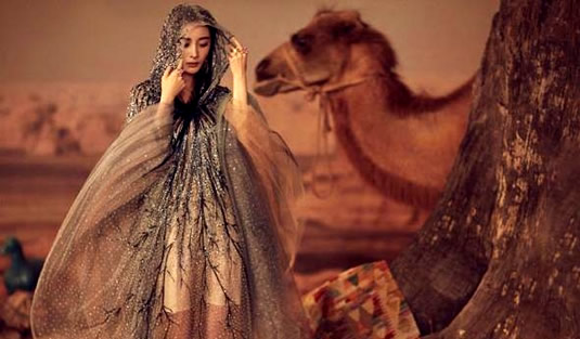 杨幂变身楼兰公主怎么回事:5套民族风服饰异域风情 杨幂变身楼兰公主怎么回事:5套民族风服饰异域风情