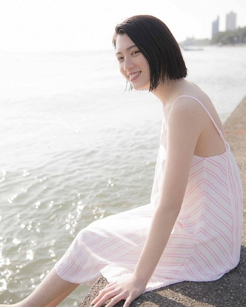 三吉彩花演过片吗 被疑整容是真的吗（INS介绍及写真）