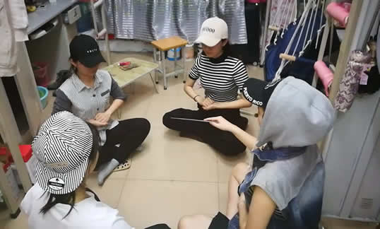 女生宿舍那点事：娱乐又搞笑的逗趣一幕