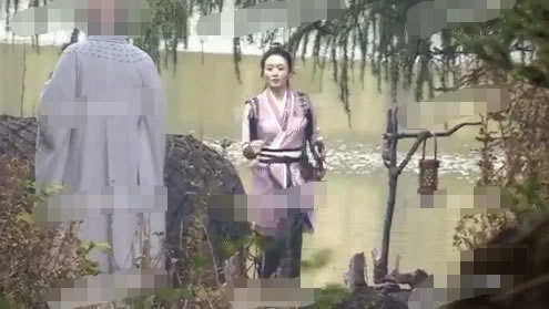 赵丽颖有翡造型模样曝光：有翡剧组背景竟然这么强大