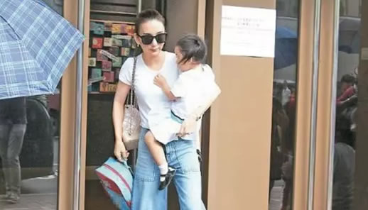 郭富城大女儿中文名曝光：这究竟是怎么回事