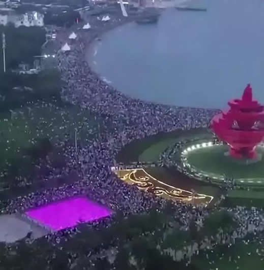 国庆各景区人从众怎么回事：看这些照片被震撼到了