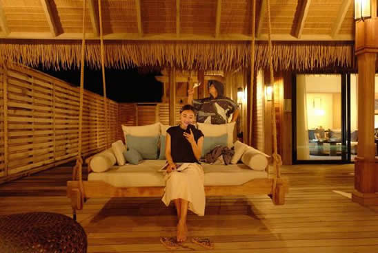 何雯娜怀孕是怎么回事：何雯娜资料简介及老公是谁