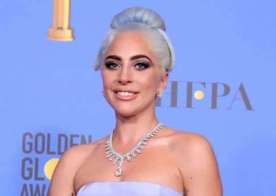 LadyGaga宣布分手：LadyGaga宣布单身背后令人心疼