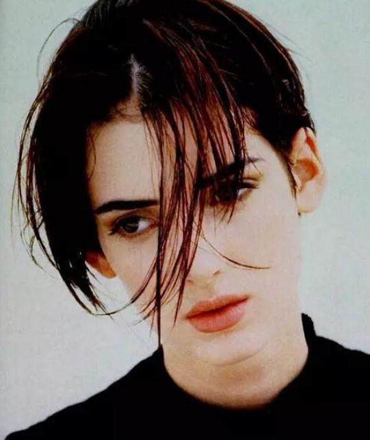 谁是世界上最美的人：公认的十大美女简介及照片