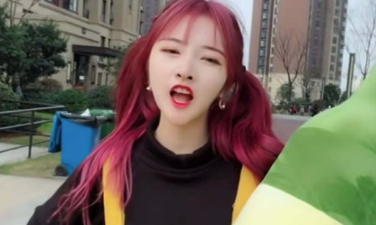 次惑小仙女是谁个人资料：快手次惑小仙女为什么这么火