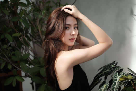 平采娜为什么不红 昔日初恋那件小事依旧令人历历在目 平采娜为什么不红 昔日初恋那件小事依旧令人历历在目