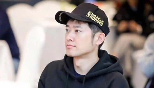 任泉为什么退出娱乐圈：44岁任泉近照及白富美老婆曝光