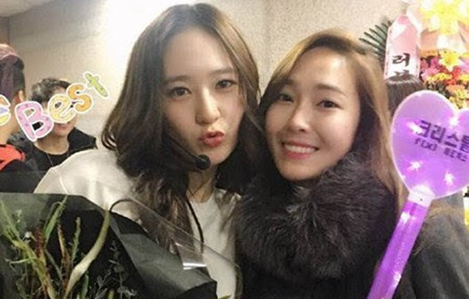 郑秀晶郑秀妍什么关系：郑秀妍郑秀晶图片对比谁漂亮