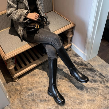 穿小脚裤搭配什么鞋子:推荐4款时髦显瘦靴子 穿小脚裤搭配什么鞋子:推荐4款时髦显瘦靴子