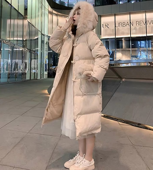 时髦又保暖的女式羽绒服：推荐2款好看又保暖的羽绒服