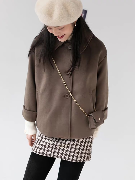 矮个外套让你秒变青春美少女：5款短呢大衣有温度有风度