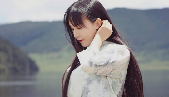 李子柒获央视点赞圈粉爆红海外：李子柒是谁究竟怎么回事