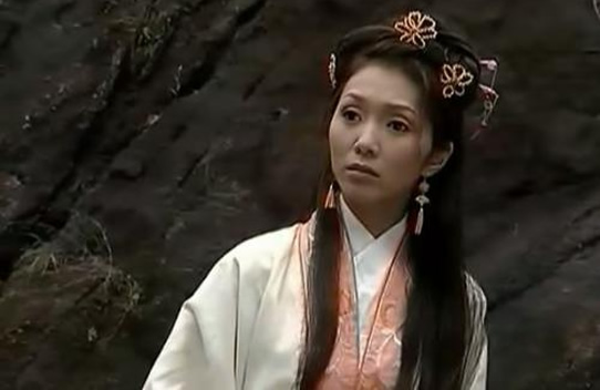 颜仟汶个人资料简介：颜仟汶旧照及作品有哪些