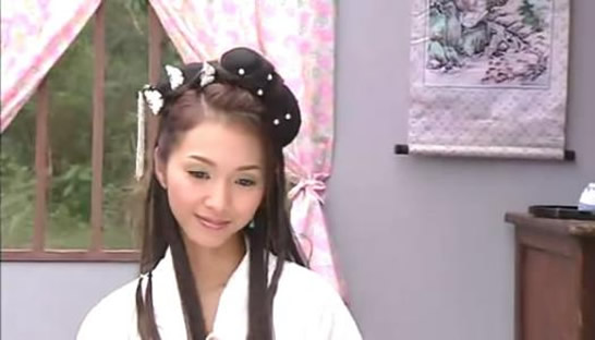 颜仟汶个人资料简介：颜仟汶旧照及作品有哪些