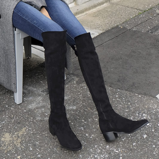 长筒靴搭配什么衣服显高显气质 长筒靴搭配什么衣服显高显气质