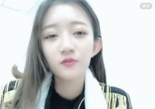 快手小伊伊个人资料简历：小伊伊原名及男友是谁