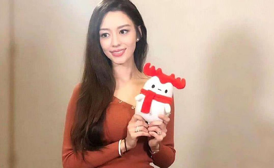 朗朗的老婆是哪个国家人:吉娜与郎朗怎么相识的揭晓 朗朗的老婆是哪个国家人:吉娜与郎朗怎么相识的揭晓