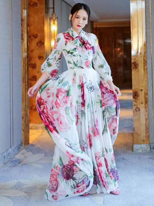陈乔恩多变风格连衣裙:40岁依旧迷人的美且惊艳 陈乔恩多变风格连衣裙:40岁依旧迷人的美且惊艳