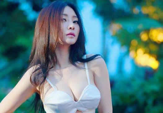 柳岩老公是谁?柳岩被曝有老公是真的吗? 柳岩老公是谁?柳岩被曝有老公是真的吗?