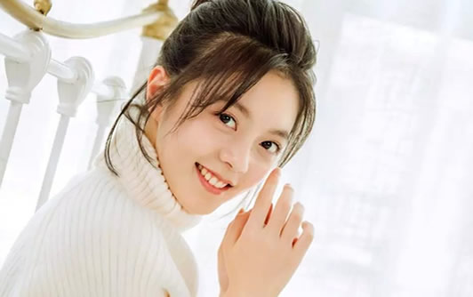 赵今麦初吻及绯闻男友有谁 赵今麦多大了资料简介