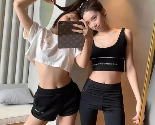 半藏森林福利：青涩的少女感觉