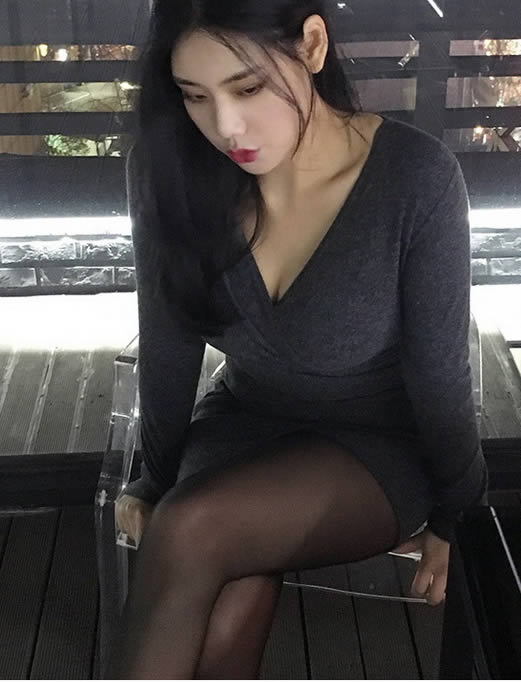 韩国美女模特金雅珠：ins金雅珠健身及私房照