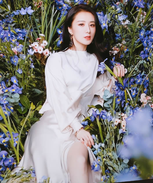 薇娅个人资料：网红薇娅写真照片集合