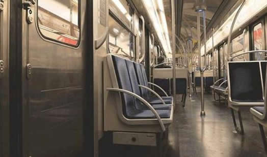 千万别在地铁上看恐怖片 适合在家看的10部经典恐怖片 千万别在地铁上看恐怖片 适合在家看的10部经典恐怖片