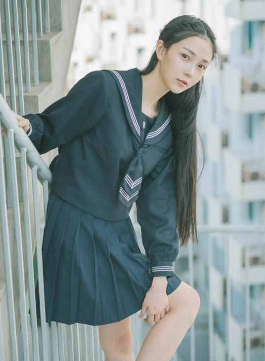 邱诗媛个人资料多大了 邱诗媛多种风格时尚写真